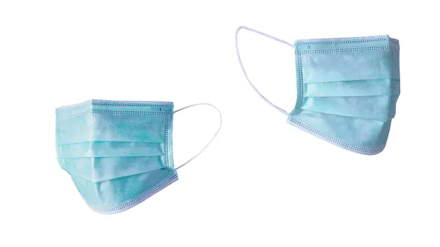 Blue three-layer disposable surgical face masks